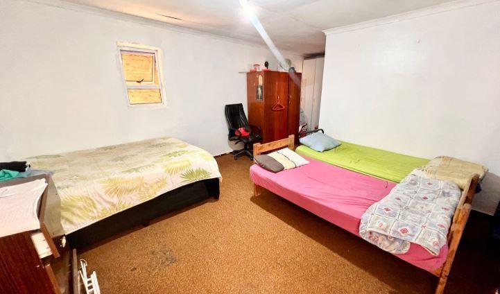 5 Bedroom Property for Sale in Churchill Estate Western Cape